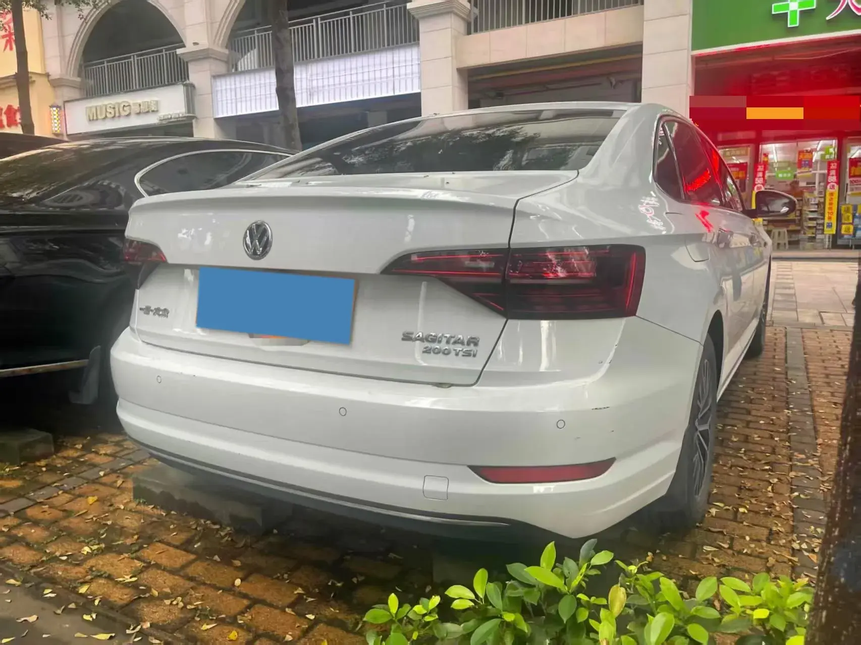 2020 VOLKSWAGEN SAGITAR thumbnail 4