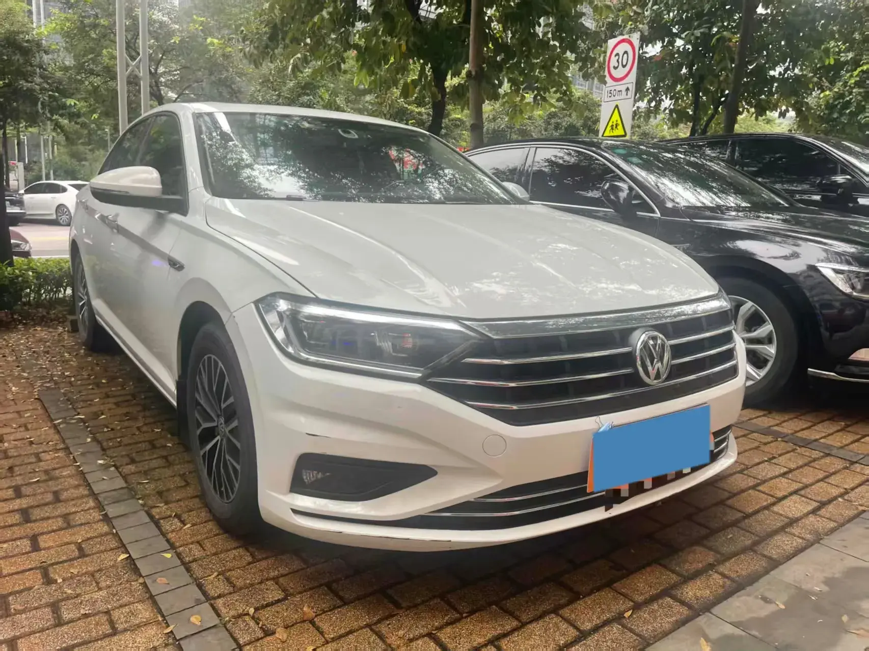 2020 VOLKSWAGEN SAGITAR thumbnail 3