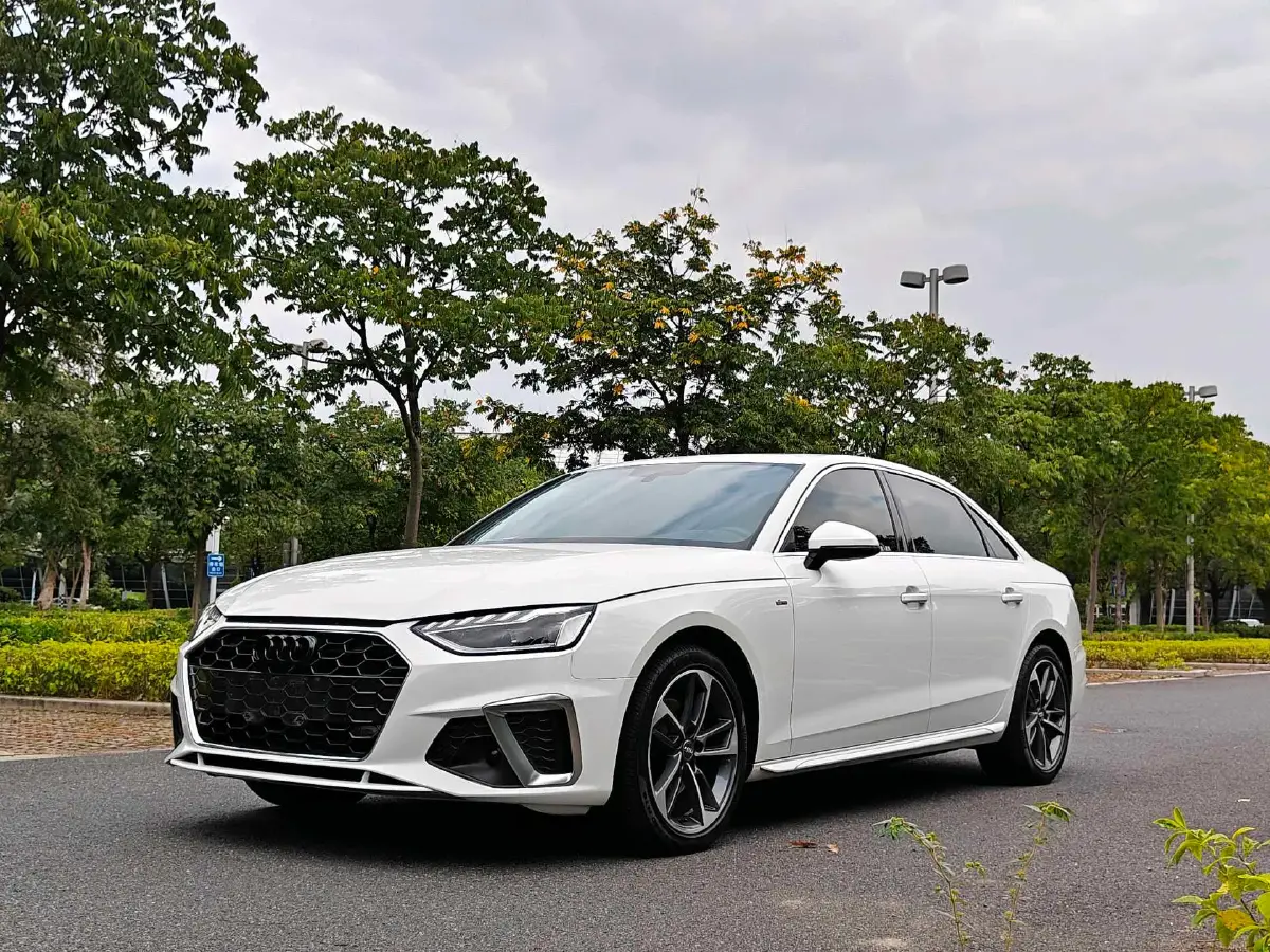 2020 Audi A4L 2.0T 150HP L4 7DCT