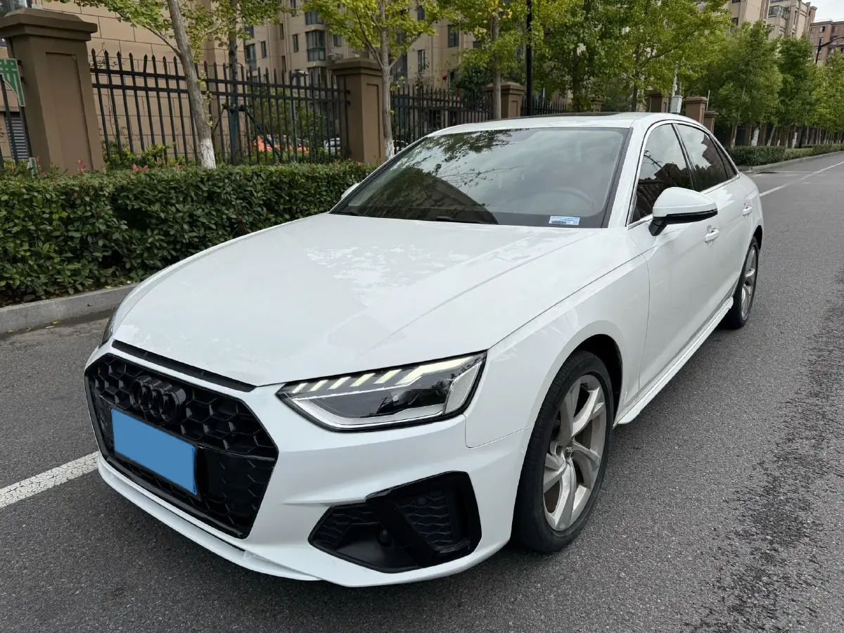 2020 Audi A4L 2.0T 190HP L4 7DCT