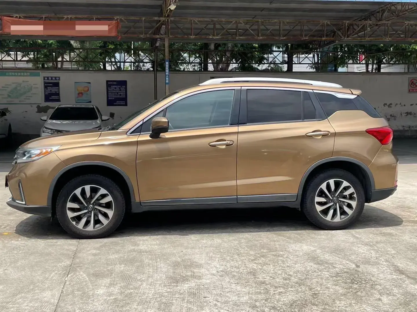 2018 GAC TRUMPCHI thumbnail 2