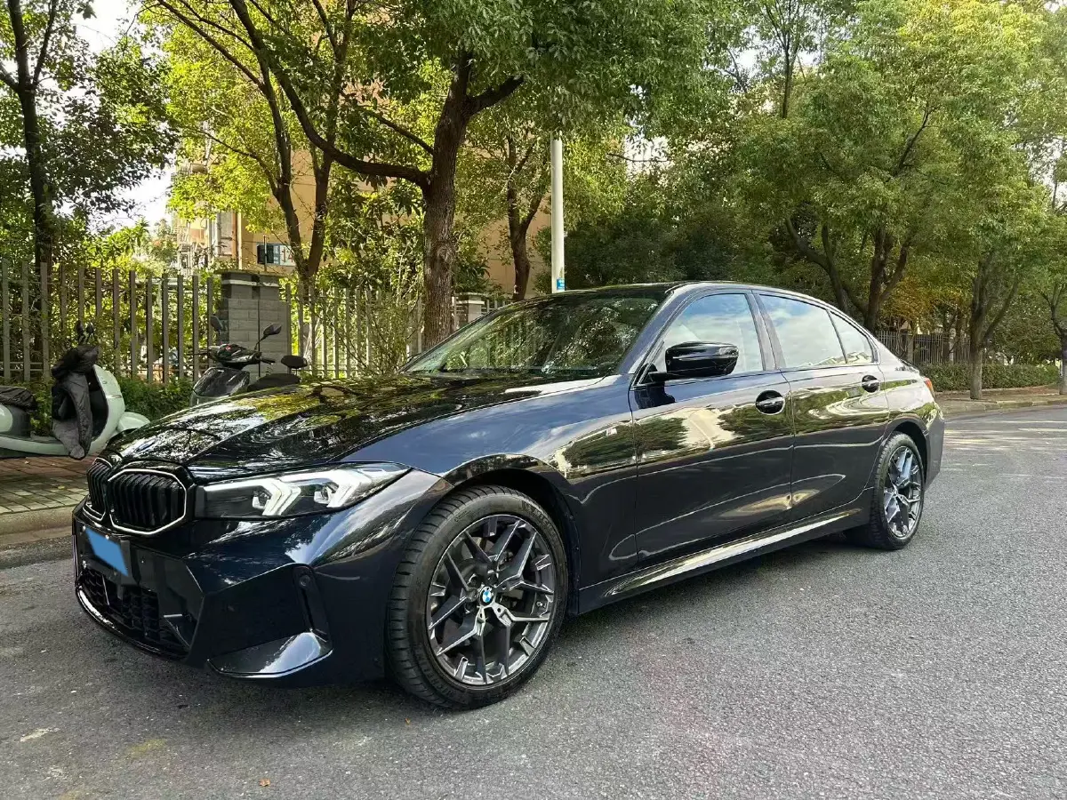 2025 BMW 3 Series 2.0T 245HP L4 8AT