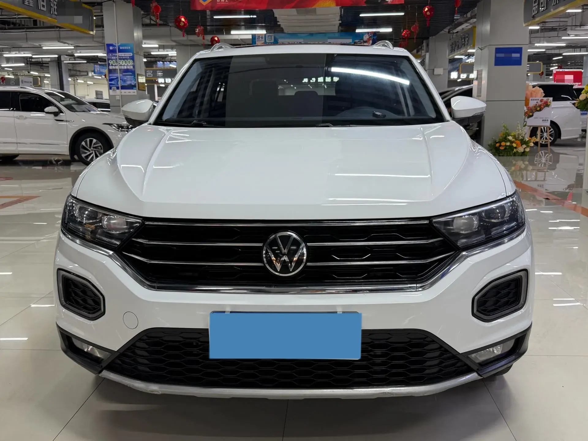 2021 VOLKSWAGEN T-ROC thumbnail 2