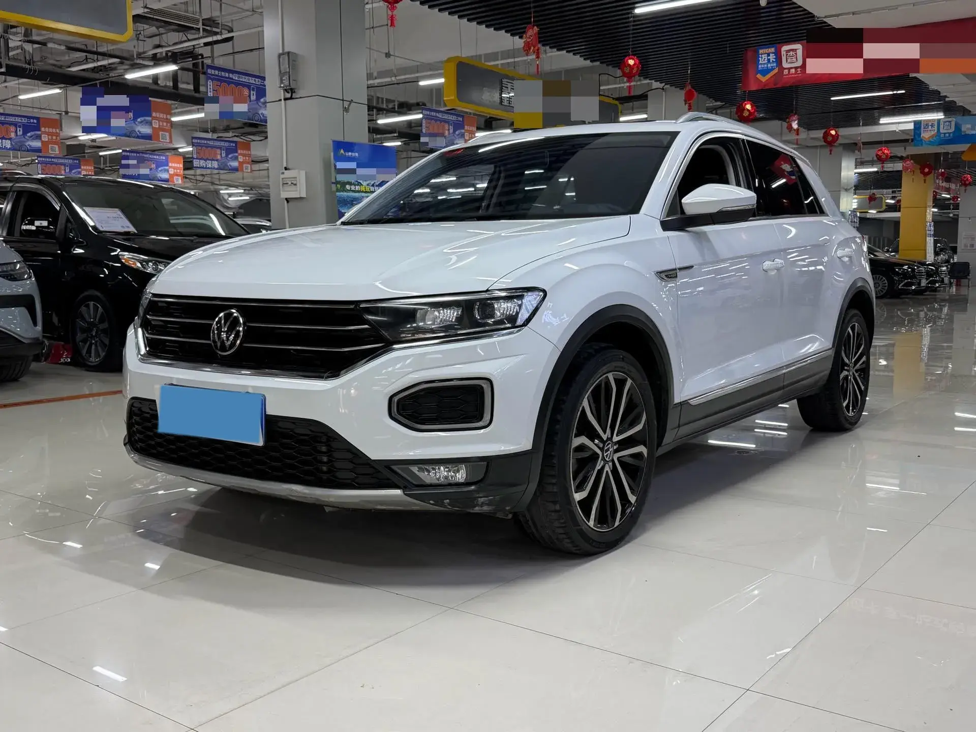 2021 VOLKSWAGEN T-ROC view 1