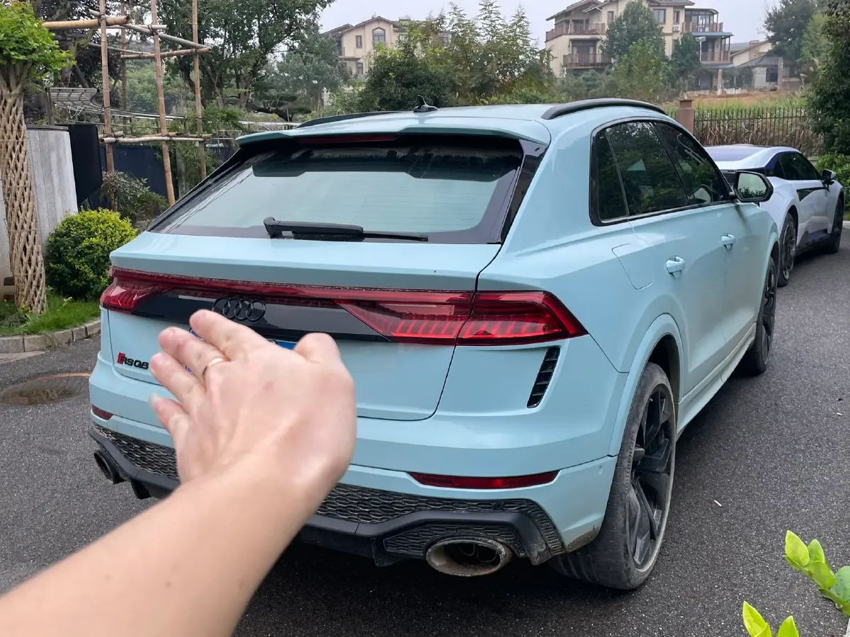 2021 Audi RS Q8 4.0T 600HP V8 8AT,autocango,china used car exporter,china ev exporter,chinese used car exporter,chinese used ev exporter
