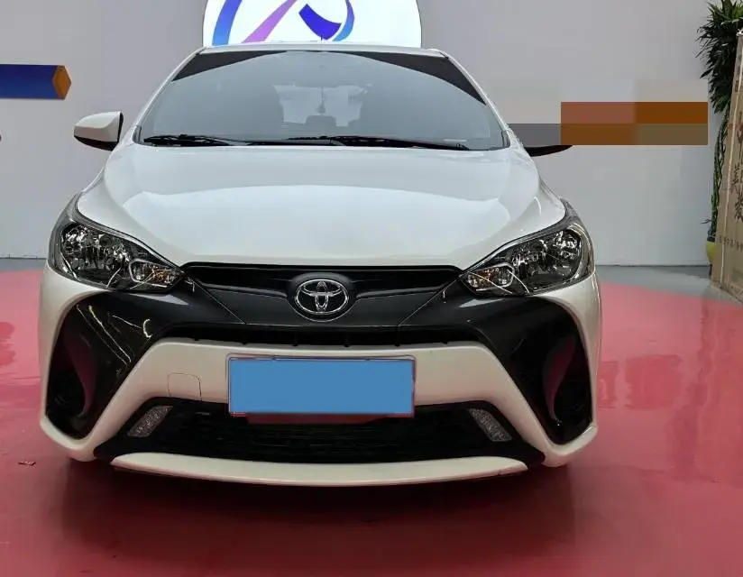 2019 TOYOTA YARIS thumbnail 3