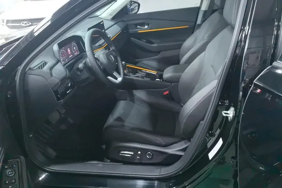 2025 HONDA ACCORD thumbnail 4