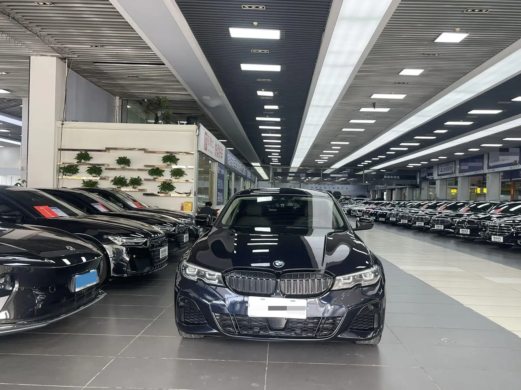 2020 BMW 3 thumbnail 2