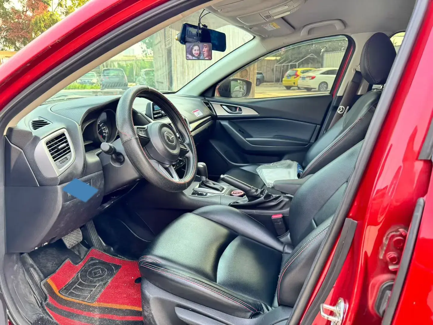 2017 MAZDA 3 thumbnail 3