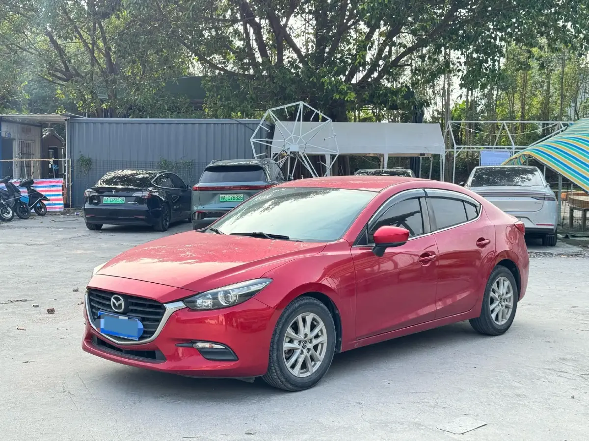 2017 Mazda 3 Axela 1.5L 117HP L4 6AT