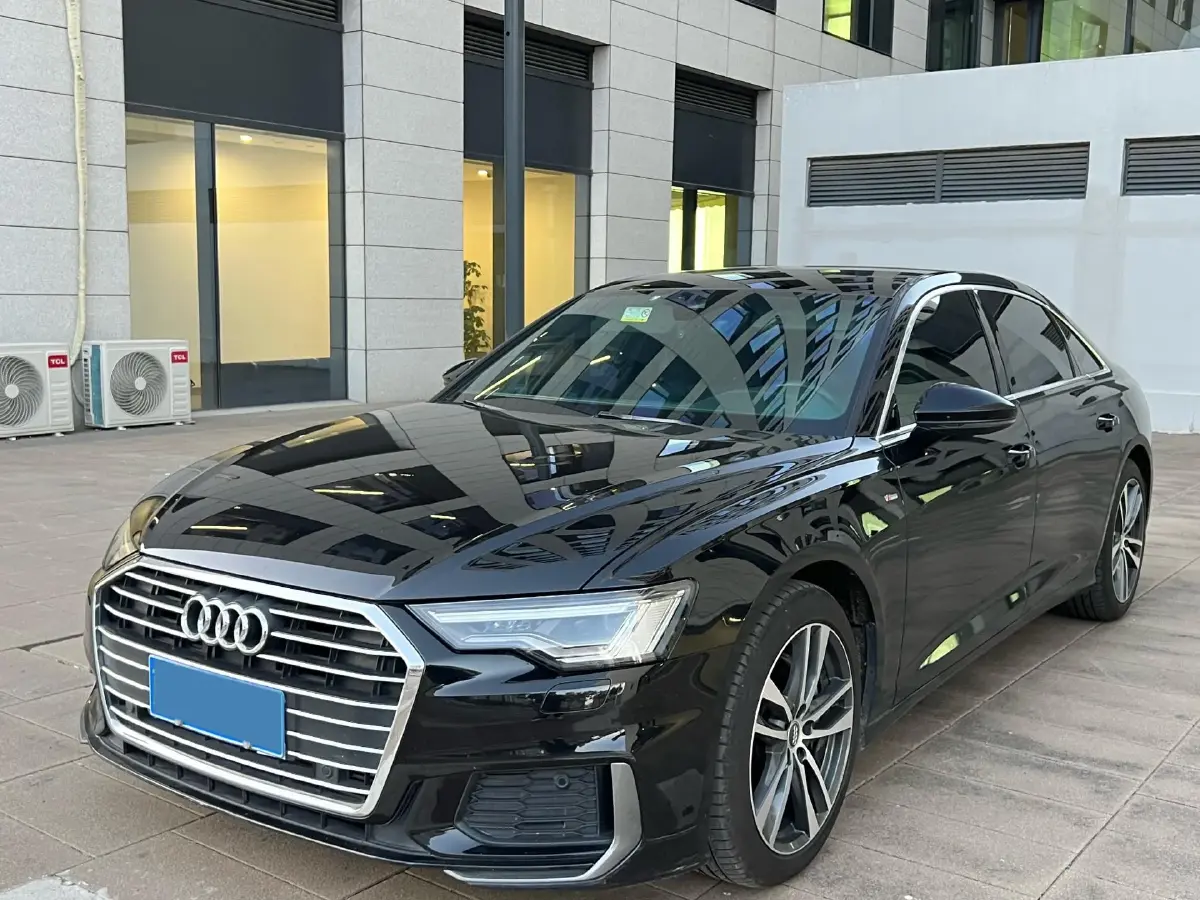 2021 Audi A6L 2.0T 190HP L4 7DCT
