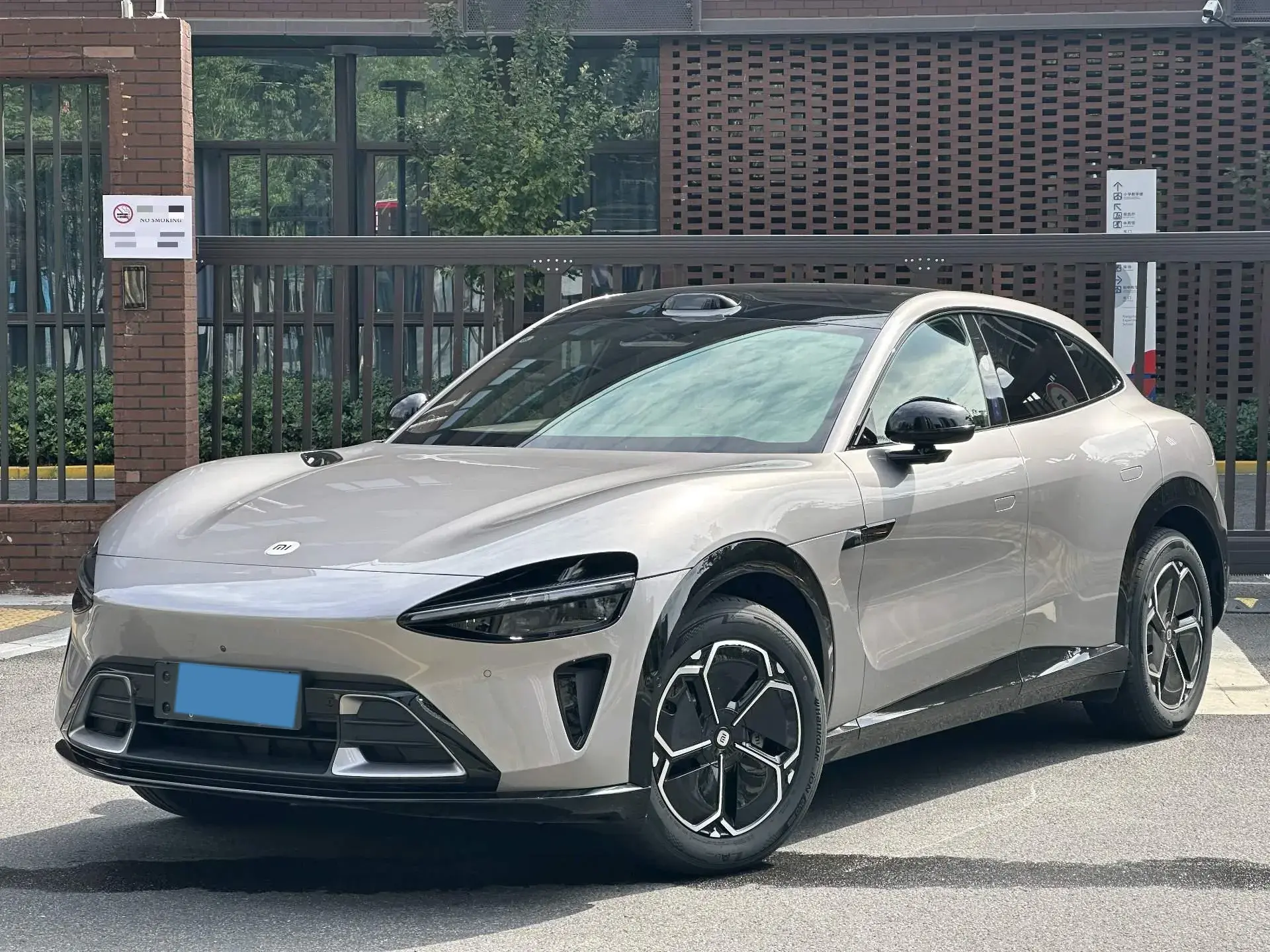 2025 MI YU7 view 1