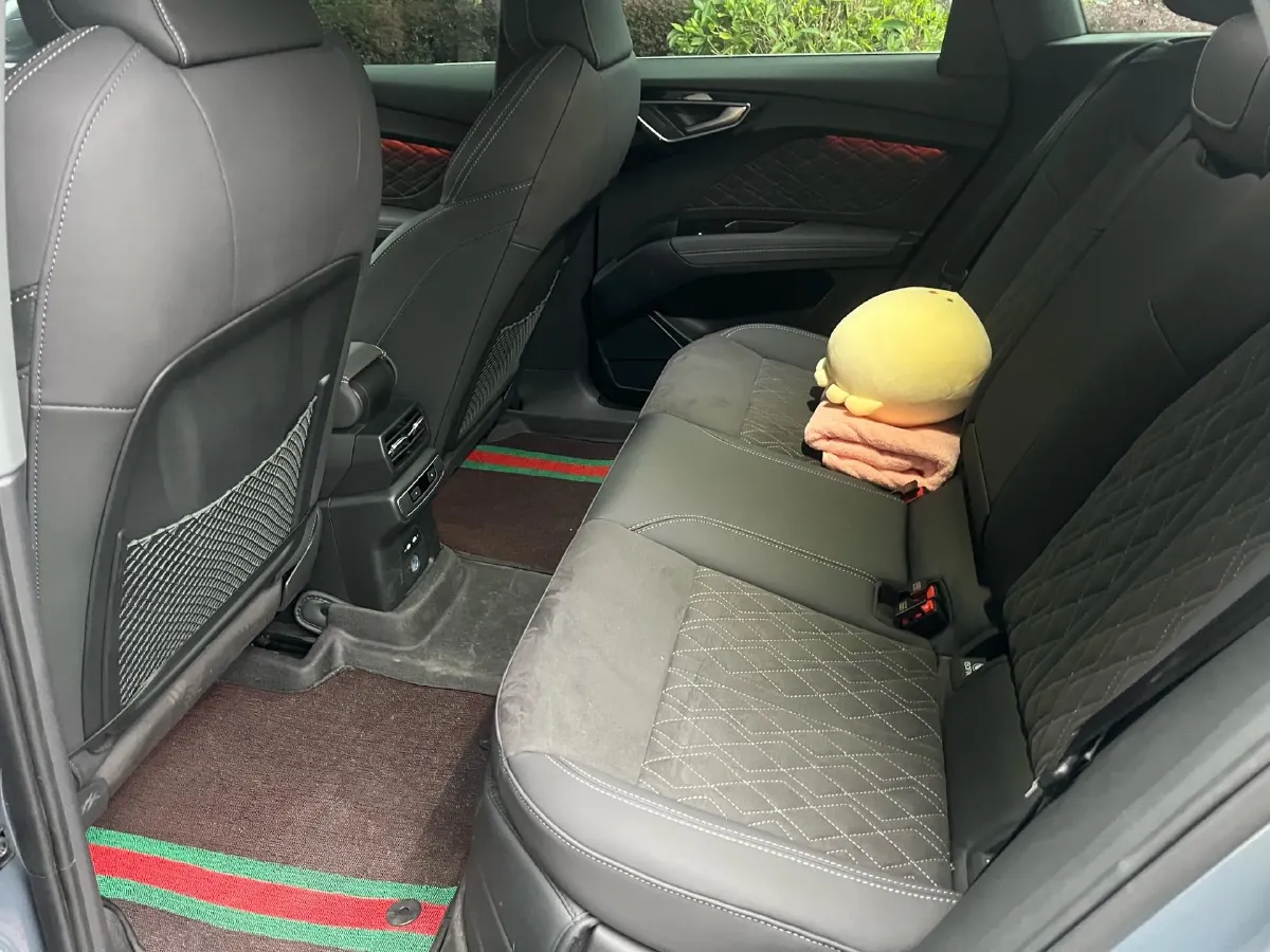 2022 Audi Q4 e-tron BEV 84.8KWH,autocango,china used car exporter,china ev exporter,chinese used car exporter,chinese used ev exporter