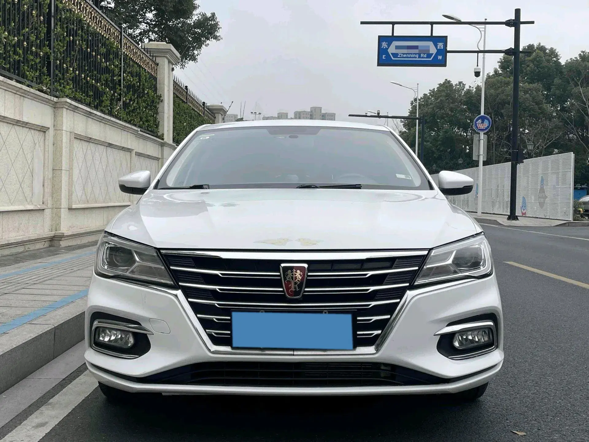 2019 ROEWE I5 thumbnail 2