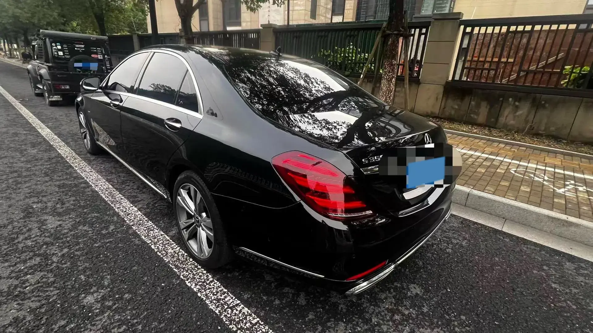 2020 MERCEDES-BENZ S thumbnail 3