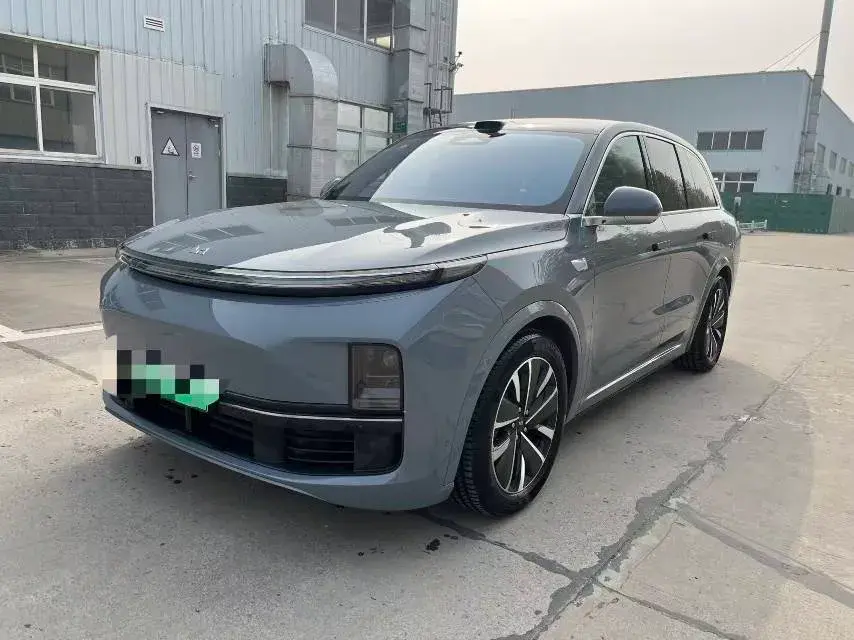 2025 Li L8 Range Extended 154HP REEV