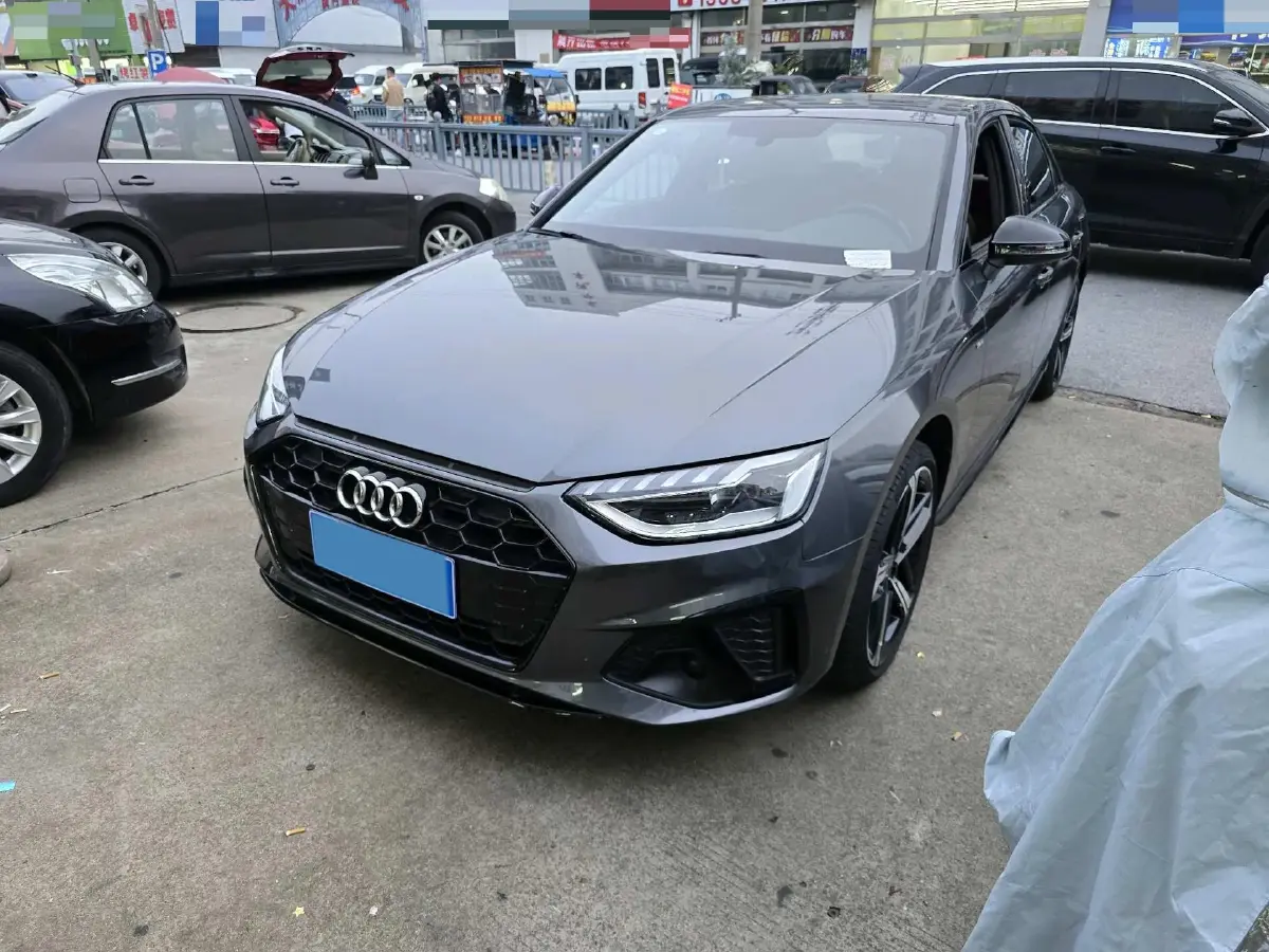 2023 Audi A4L 2.0T 190HP L4 7DCT