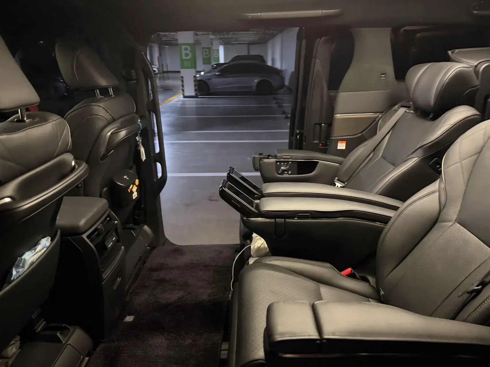 2024 TOYOTA ALPHARD thumbnail 4