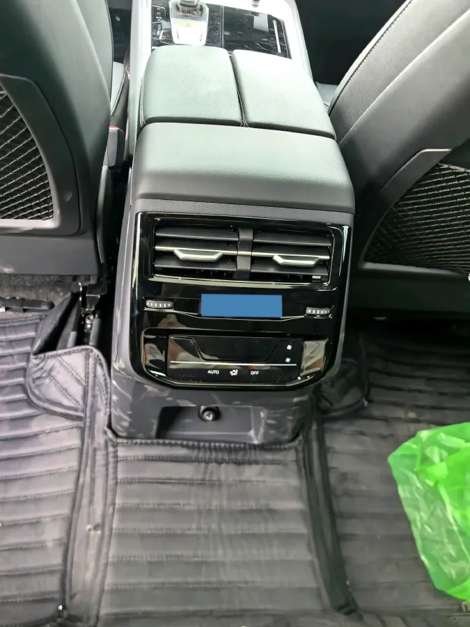 2024 Audi Q6 2.0T 231HP L4 7DCT,autocango,china used car exporter,china ev exporter,chinese used car exporter,chinese used ev exporter