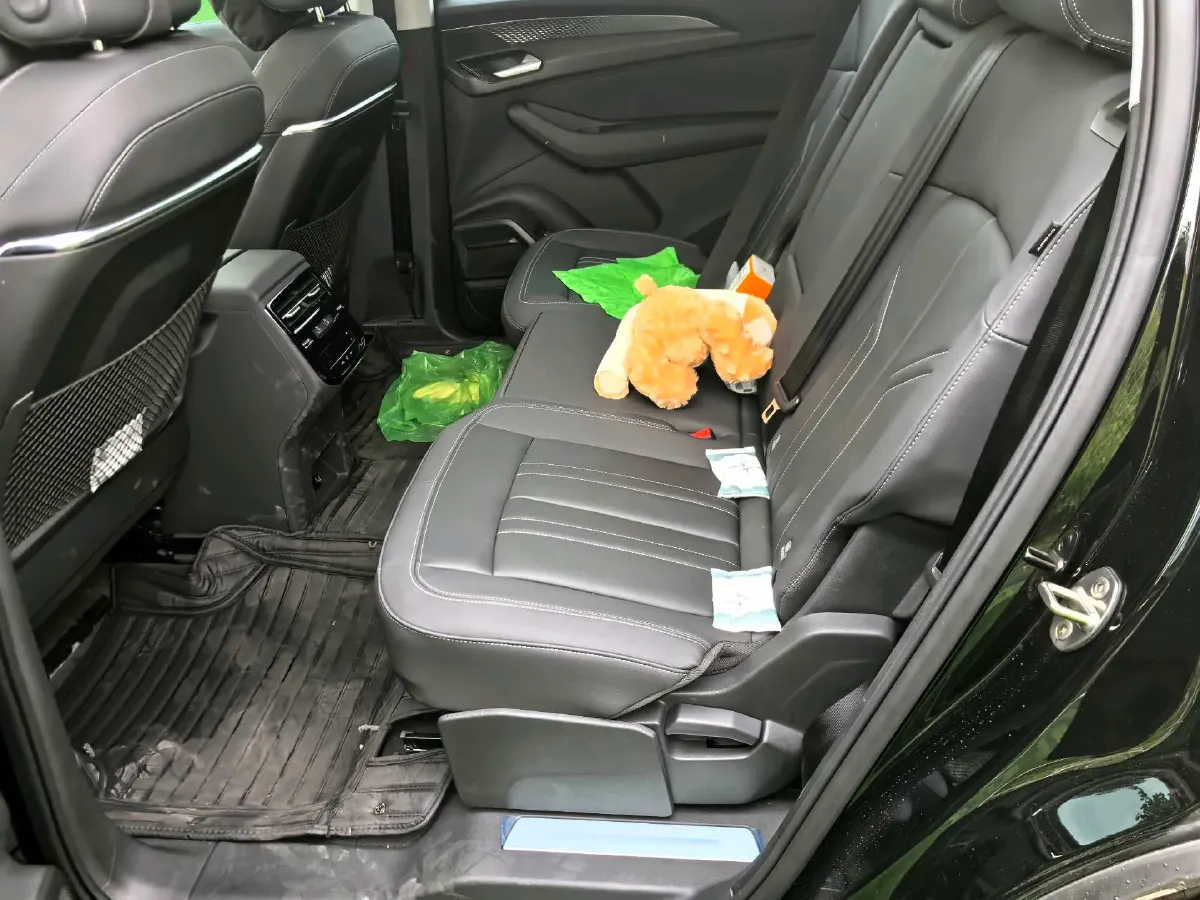 2024 Audi Q6 2.0T 231HP L4 7DCT,autocango,china used car exporter,china ev exporter,chinese used car exporter,chinese used ev exporter