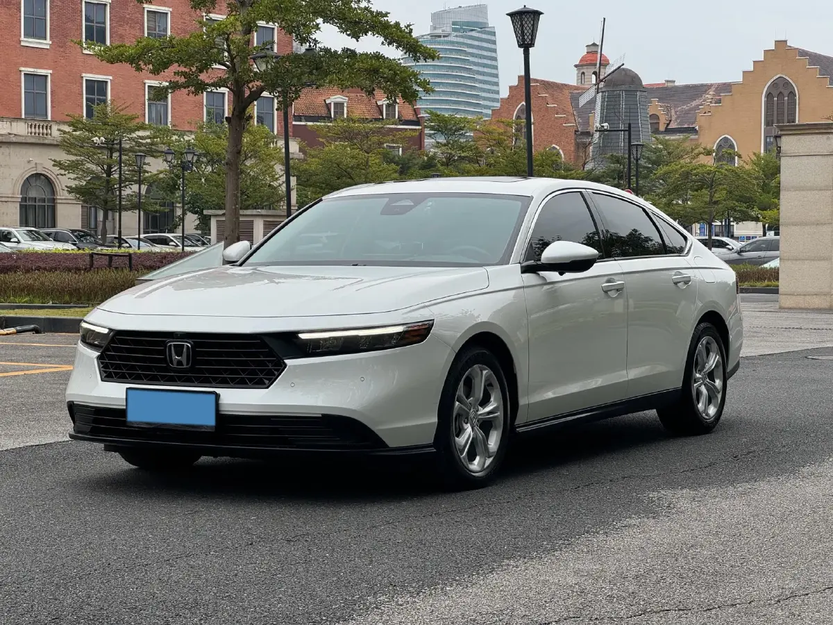 2023 Honda Accord 1.5T 192HP L4 CVT
