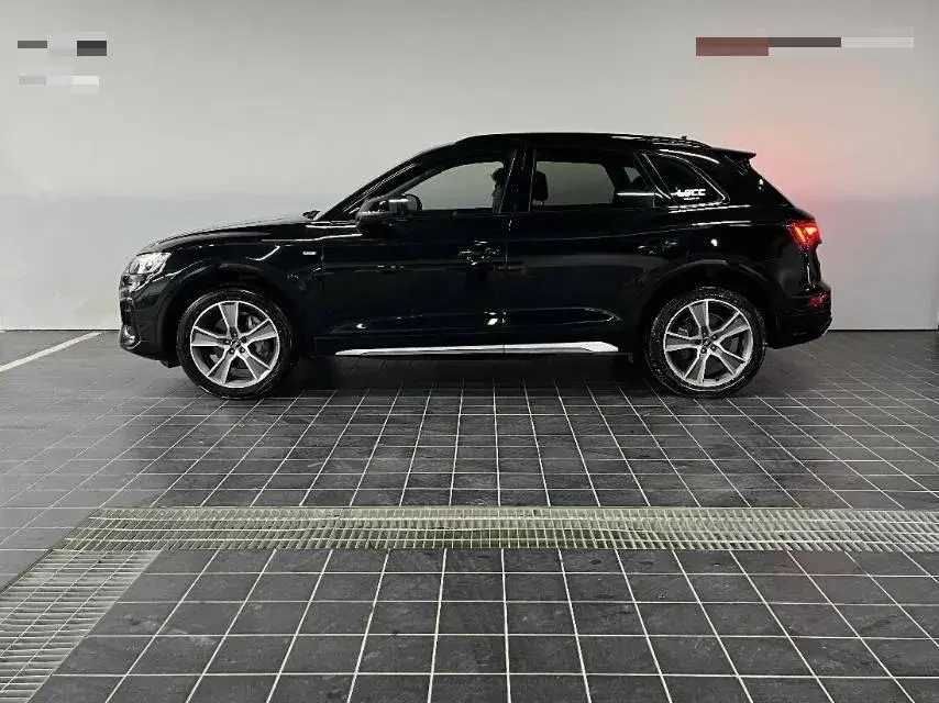 2022 AUDI Q5L thumbnail 2