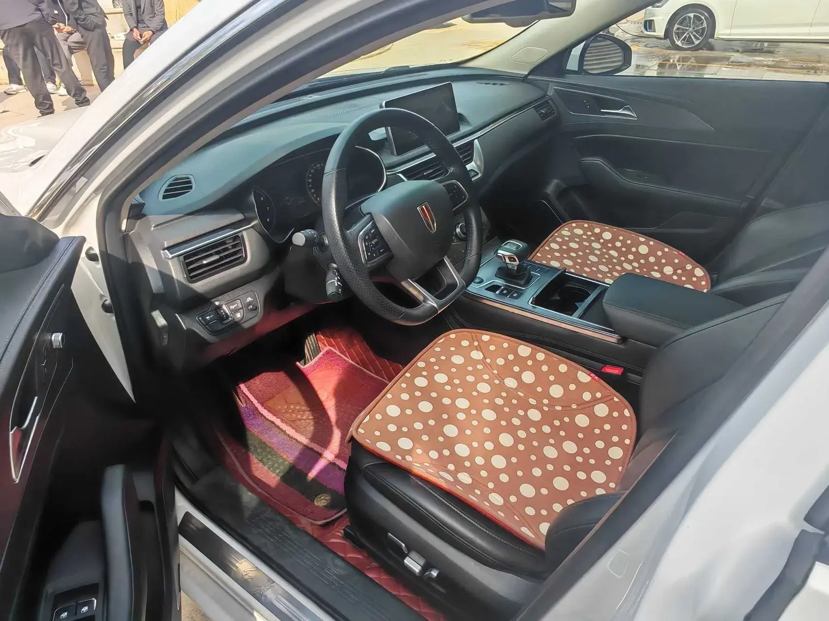 2022 HONGQI H5 thumbnail 4