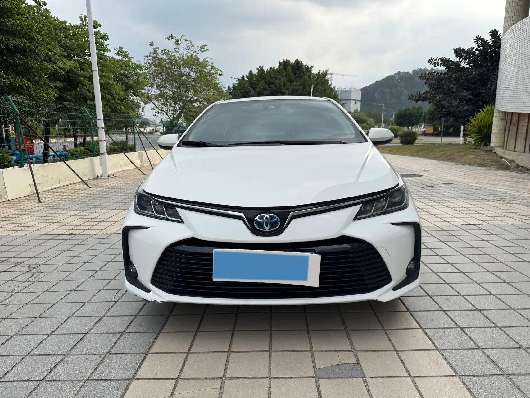 2021 TOYOTA COROLLA thumbnail 3