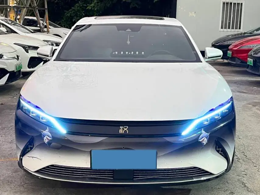 2021 BYD HAN thumbnail 2