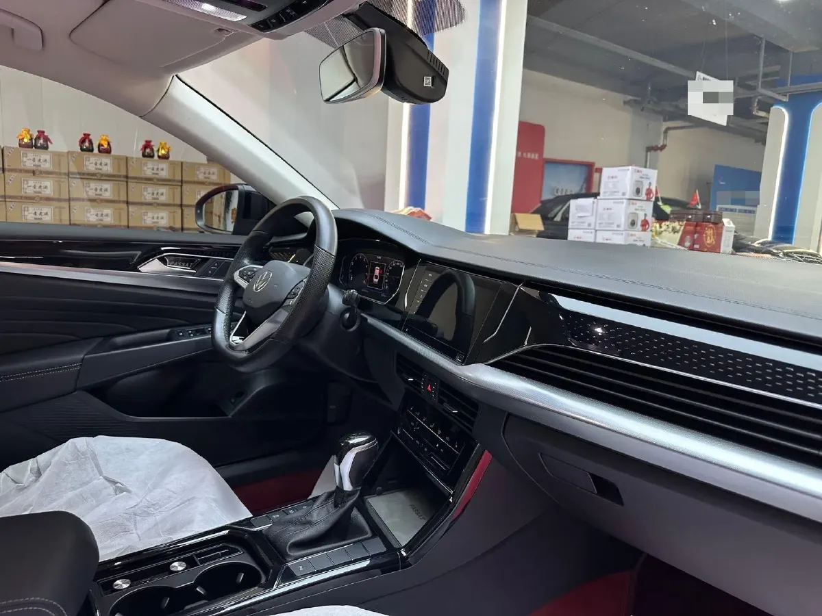 2023 Volkswagen Passat 2.0T 186HP L4 7DCT,autocango,china used car exporter,china ev exporter,chinese used car exporter,chinese used ev exporter