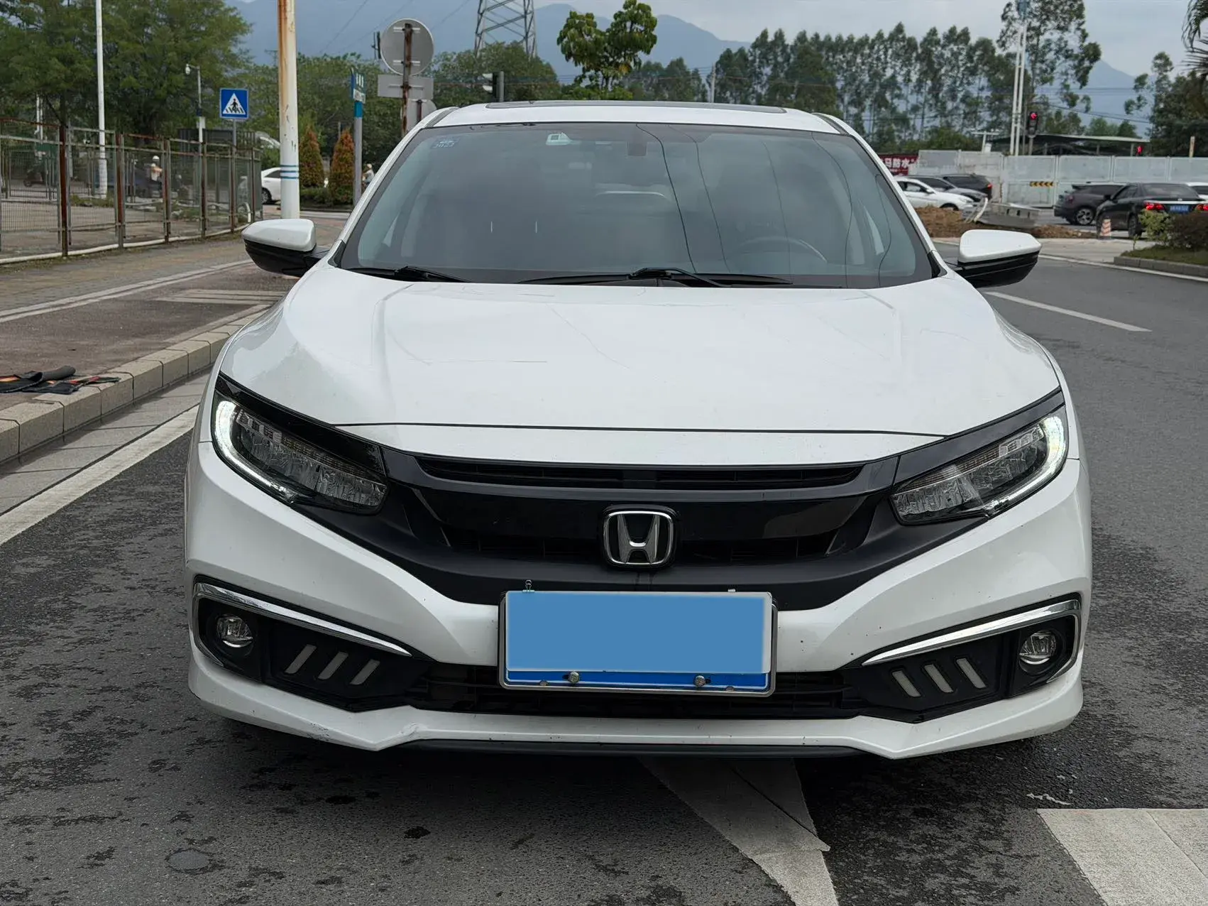 2019 HONDA CIVIC thumbnail 3