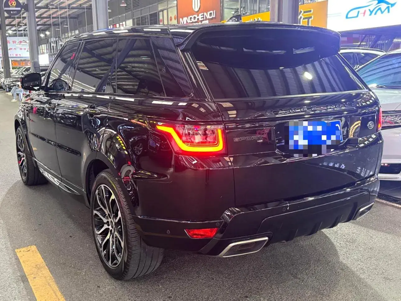 2022 LAND ROVER thumbnail 3