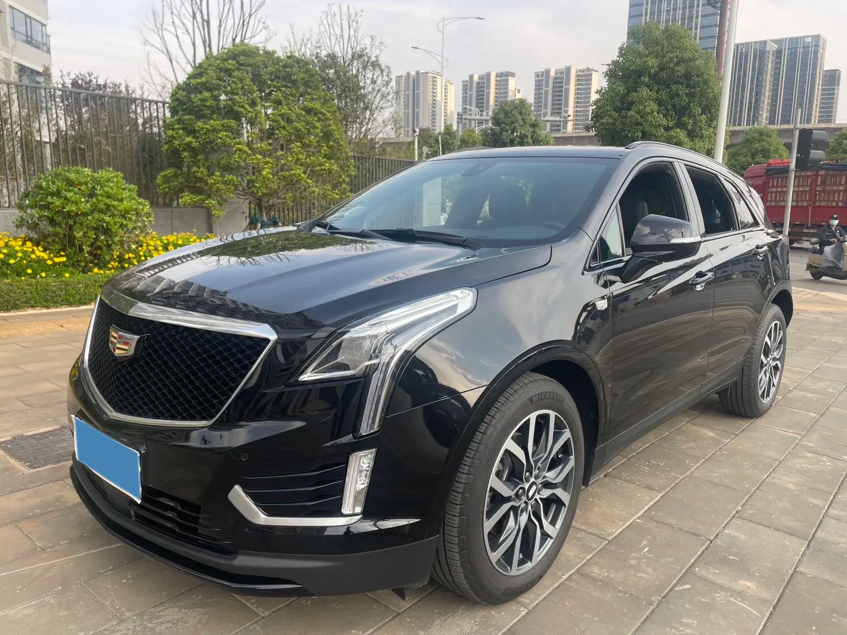 2023 CADILLAC XT5 view 1
