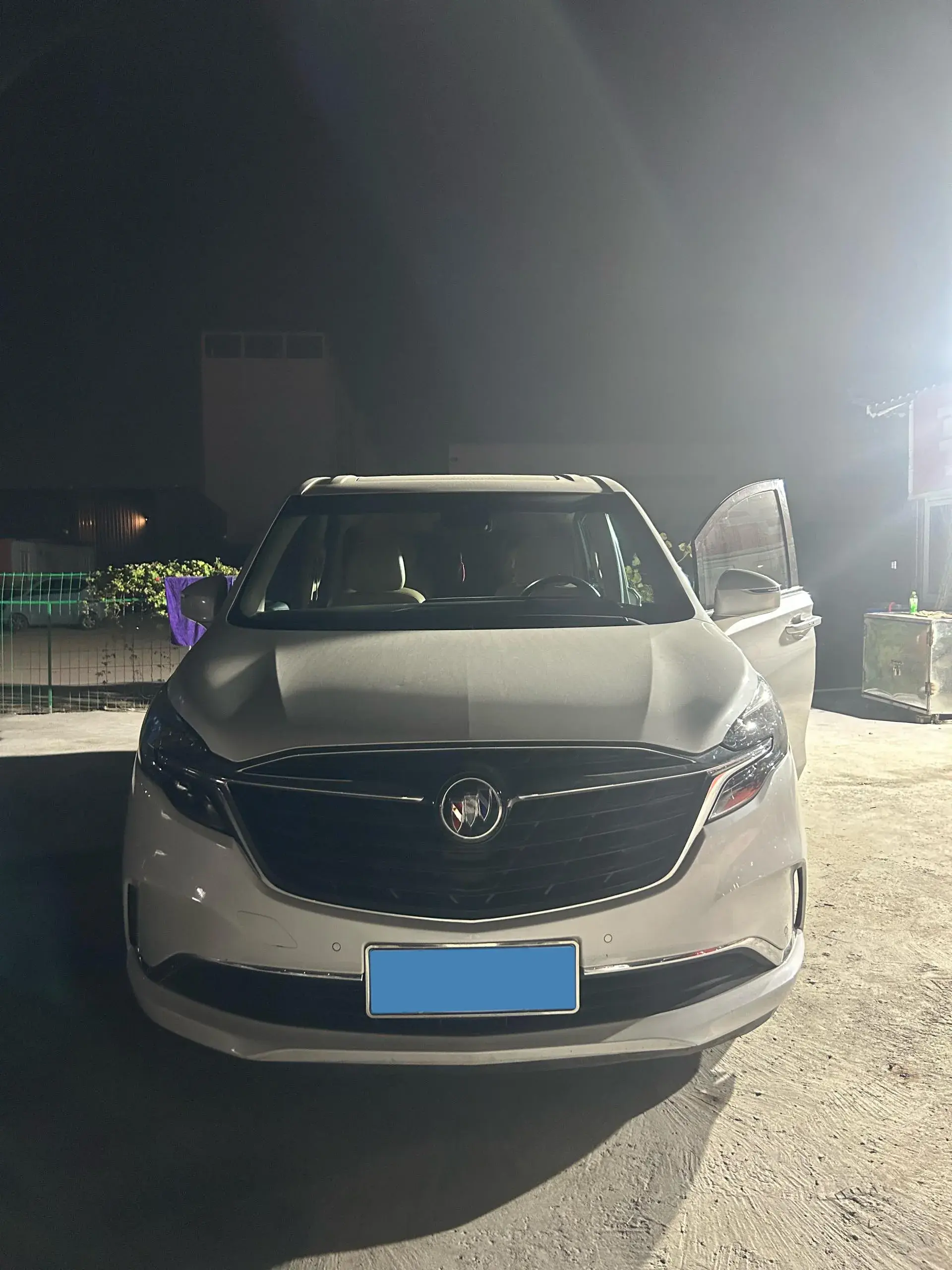 2021 BUICK GL8 thumbnail 3