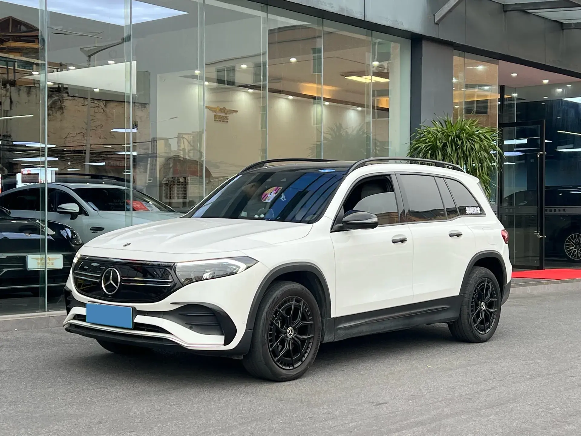 2023 MERCEDES-BENZ EQB view 1