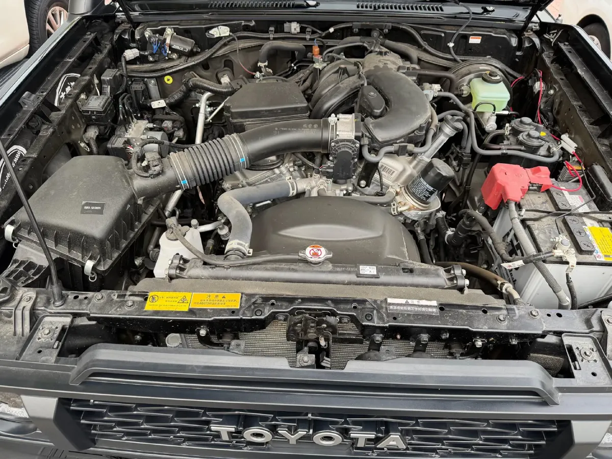 2007 Toyota Land Cruiser 4.7L 238HP V8 5AT,autocango,china used car exporter,china ev exporter,chinese used car exporter,chinese used ev exporter