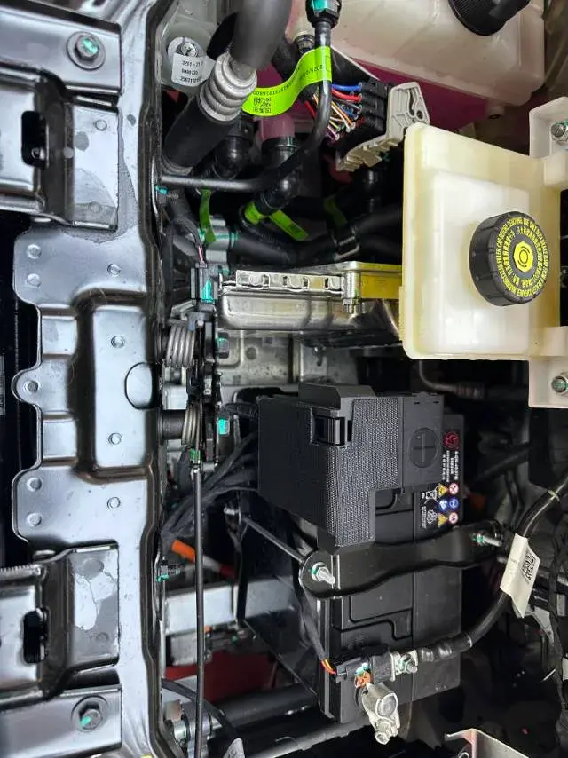 2025 AION AION thumbnail 4