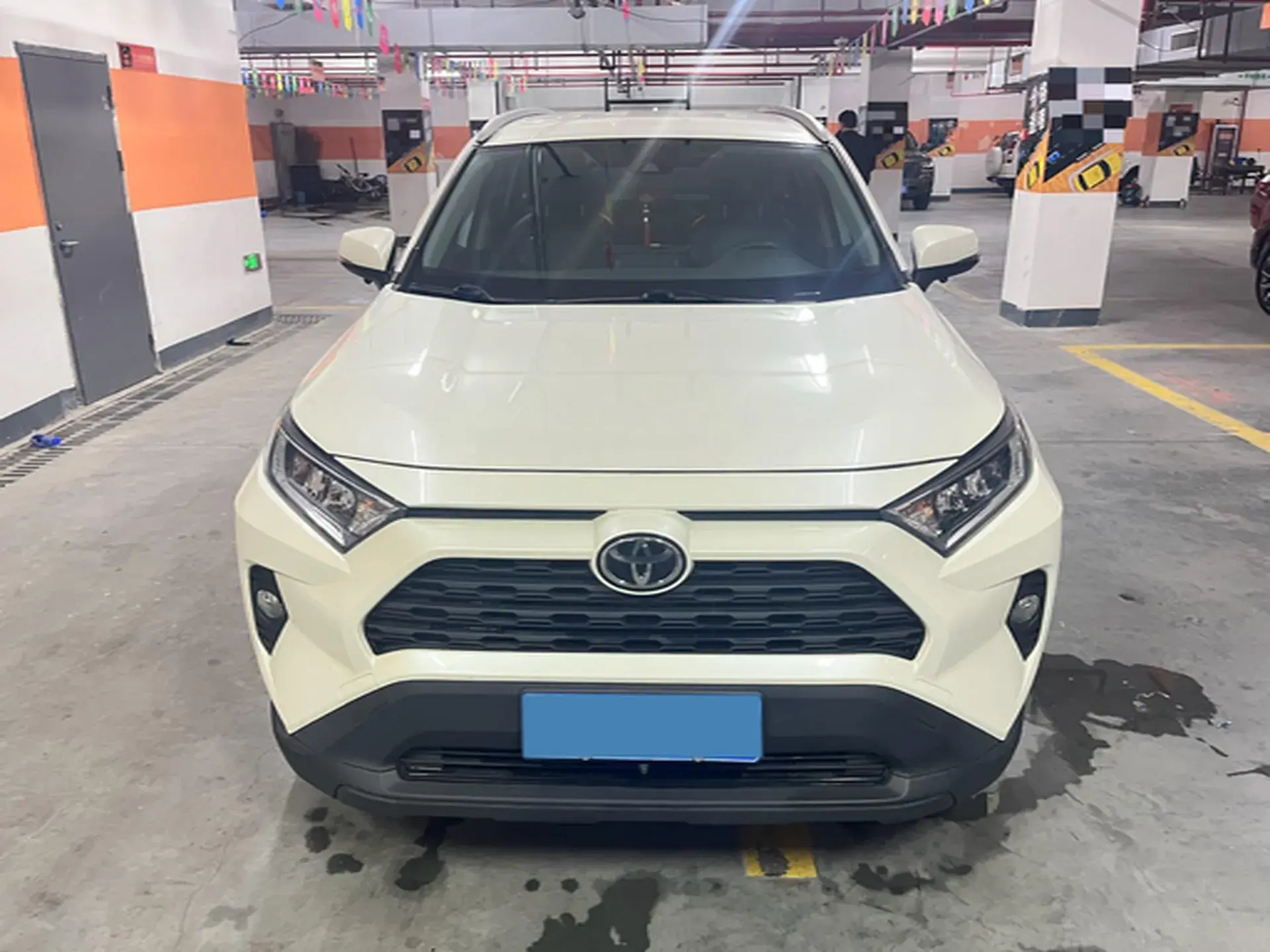 2020 TOYOTA RAV4 thumbnail 2