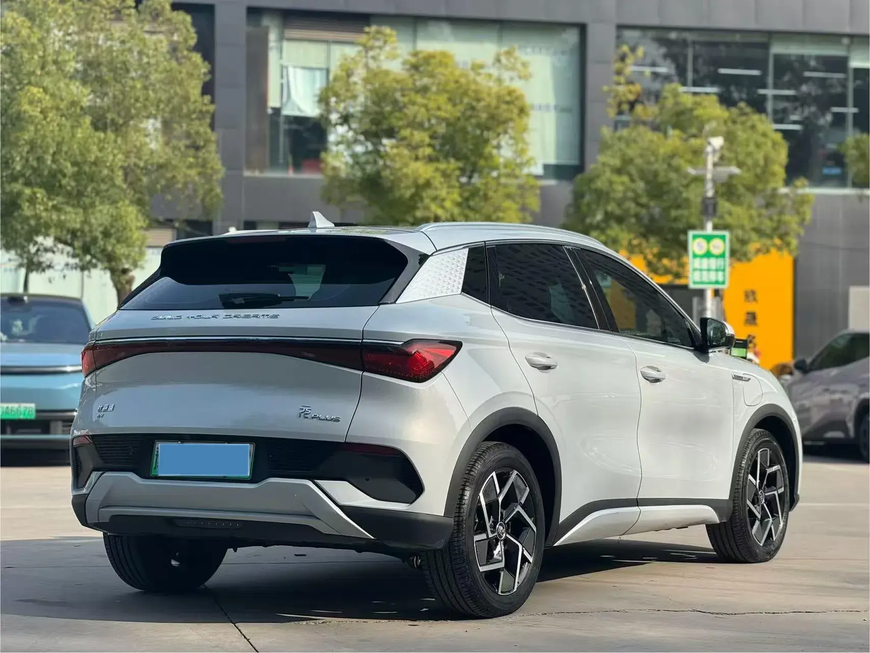 2022 BYD YUAN thumbnail 4