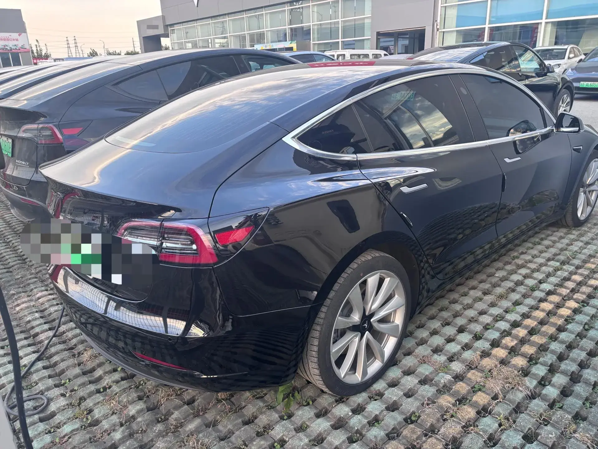 2020 TESLA MODEL thumbnail 3