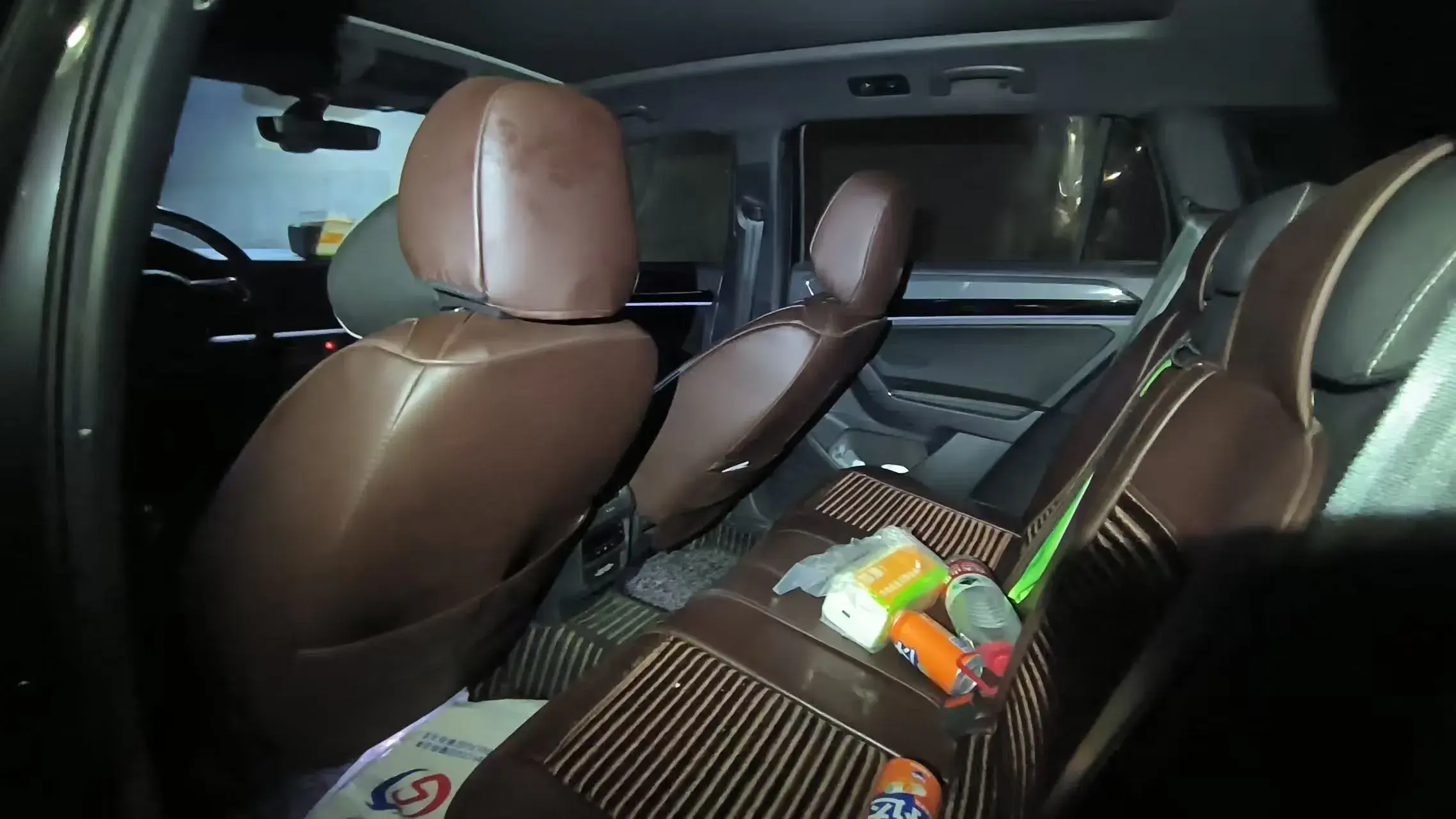 2020 VOLKSWAGEN TAYRON thumbnail 4