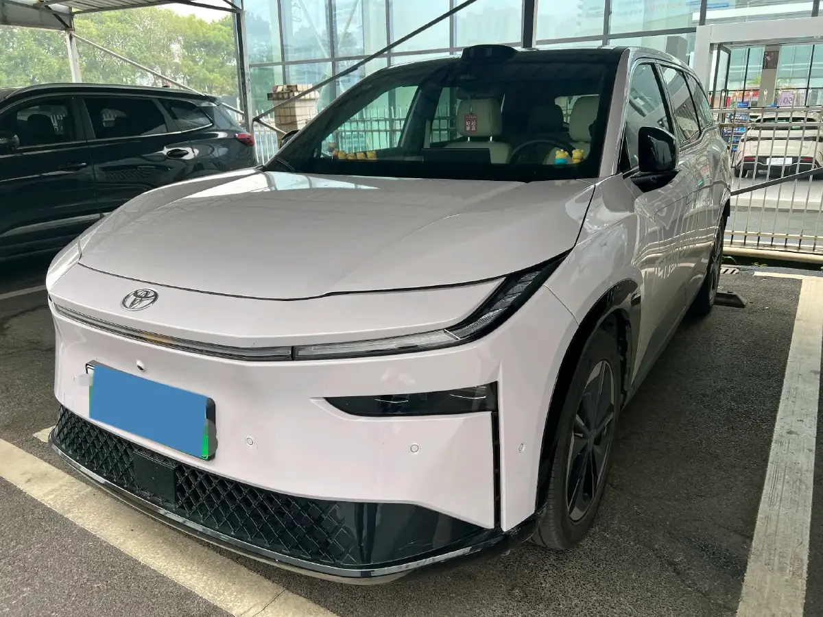 2025 Toyota BZ3X BEV 58.37KWH