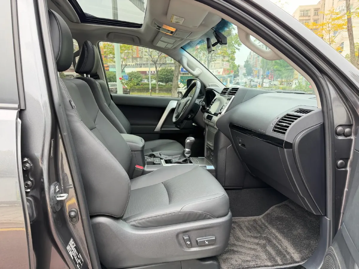 2022 Toyota 86 2.4L 234HP H4 6AT,autocango,china used car exporter,china ev exporter,chinese used car exporter,chinese used ev exporter