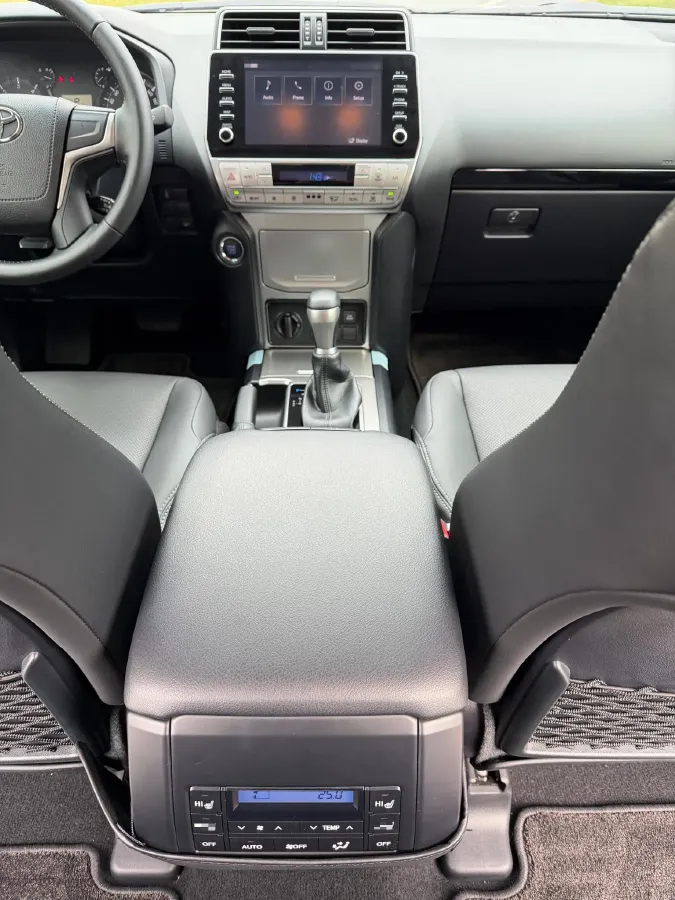 2022 Toyota 86 2.4L 234HP H4 6AT,autocango,china used car exporter,china ev exporter,chinese used car exporter,chinese used ev exporter