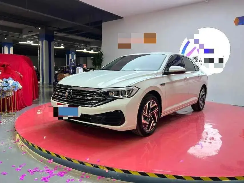 2025 Volkswagen Sagitar 1.5T 160HP L4 7DCT