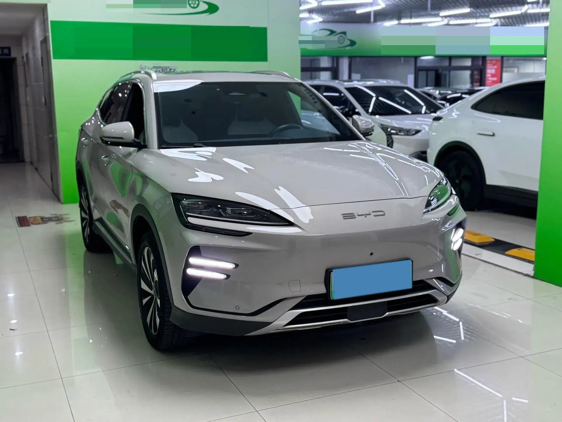 2023 BYD SONG thumbnail 3