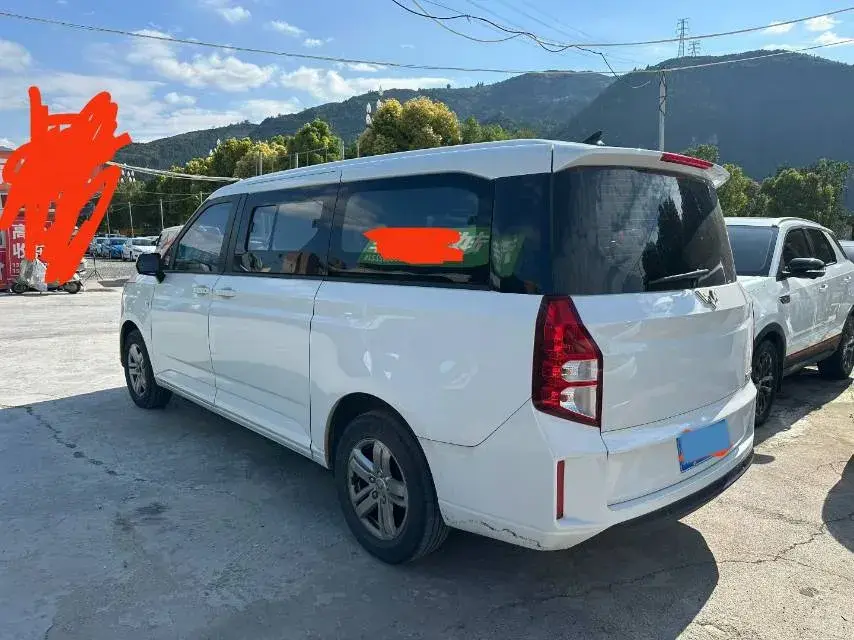 2021 WULING ZHENGCHEN thumbnail 3