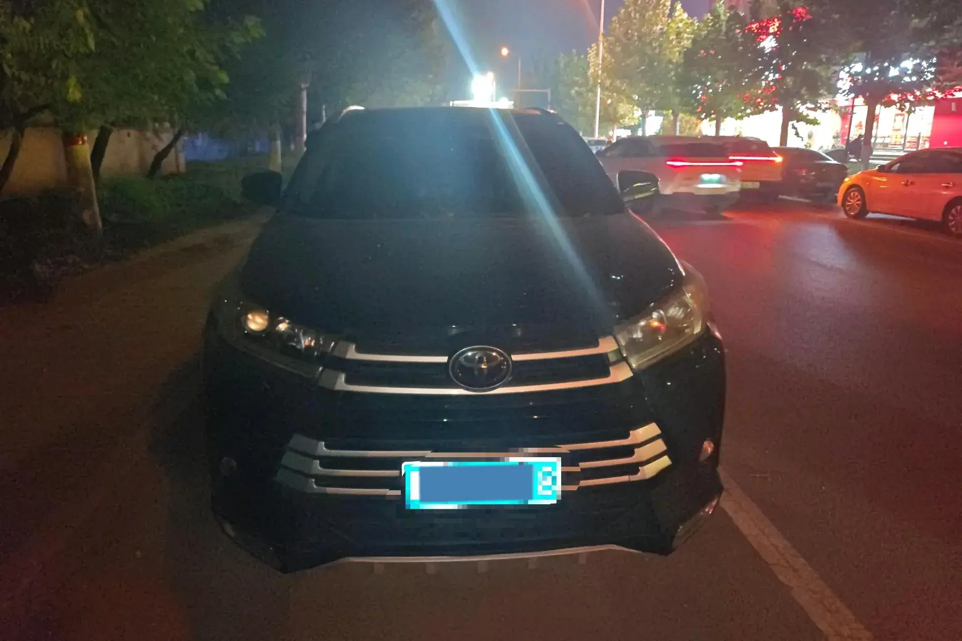 2018 TOYOTA HIGHLANDER thumbnail 3