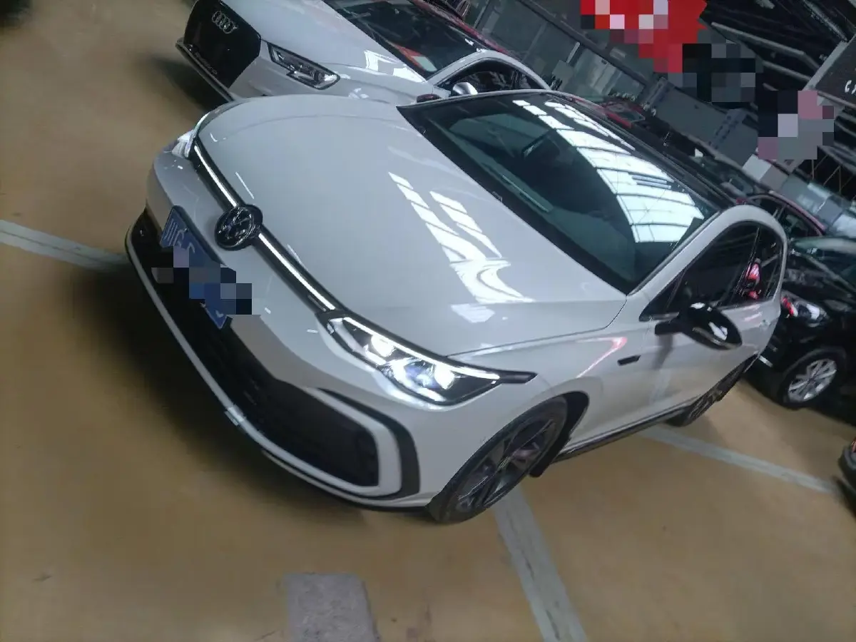 2024 Volkswagen Golf 1.4T 150HP L4 7DCT