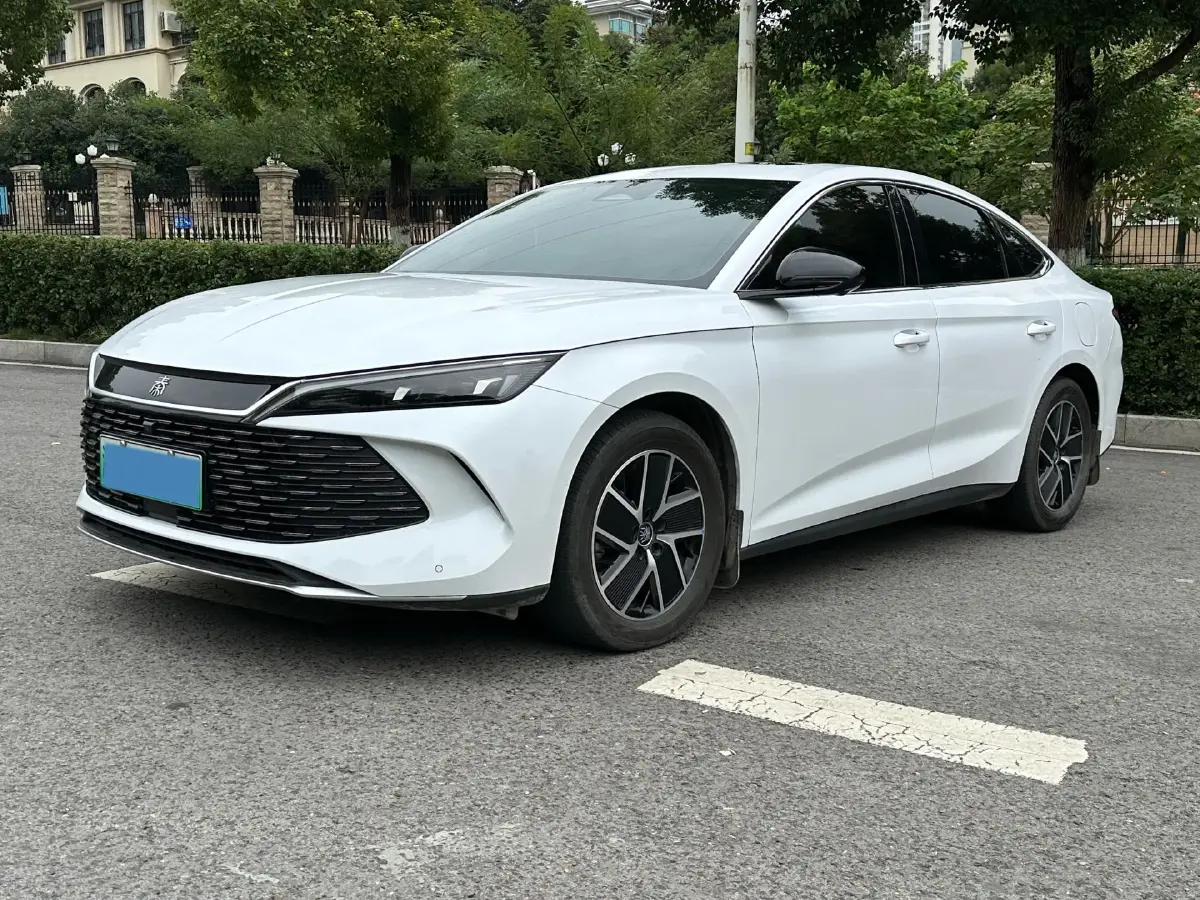 2024 BYD QinL 1.5L 101HP L4 E-CVT PHEV 15.87KWH